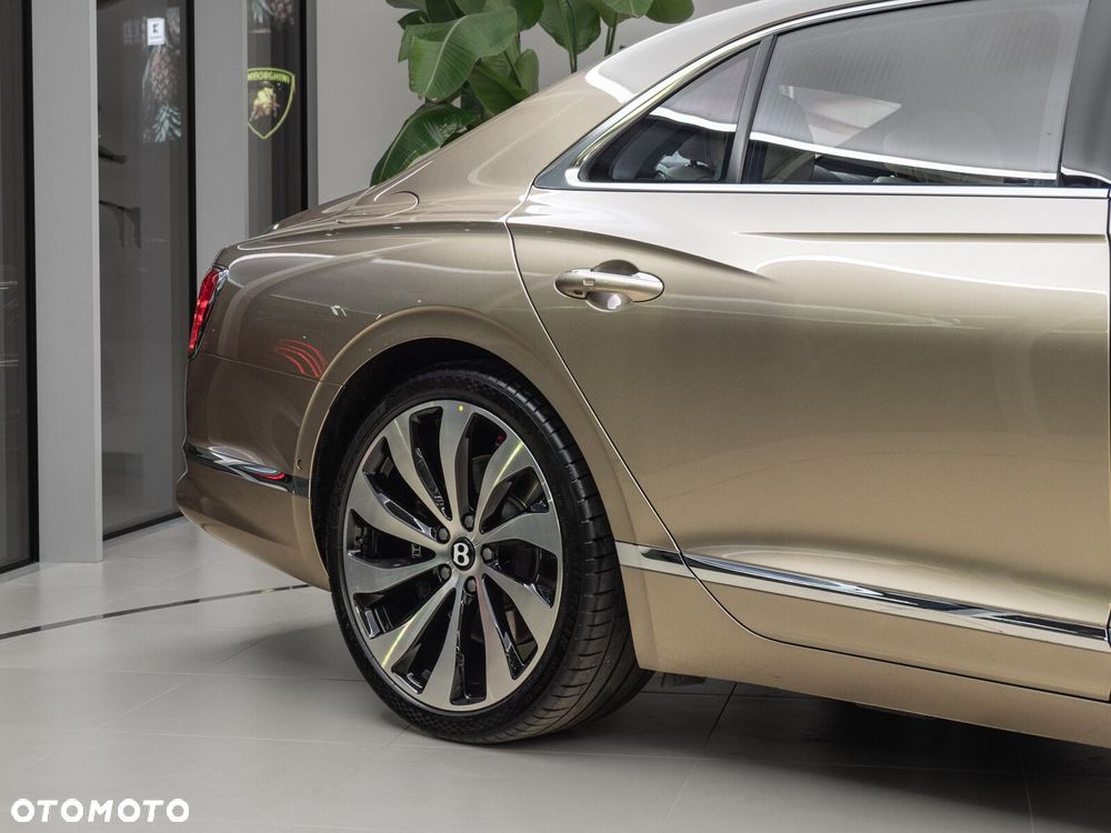 Bentley Flying Spur - 24
