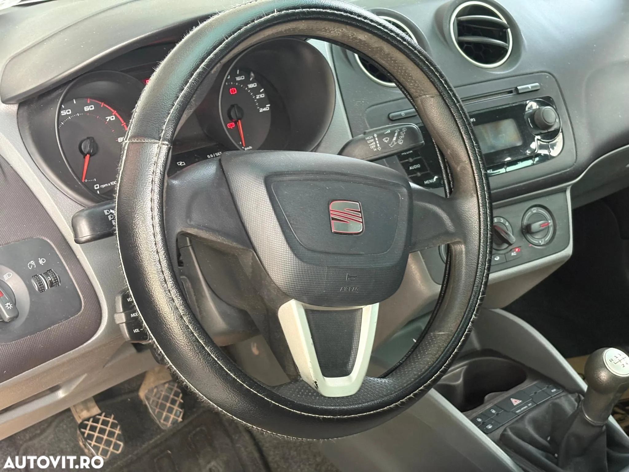 Seat Ibiza 1.4 16V Comfort Edition - 12