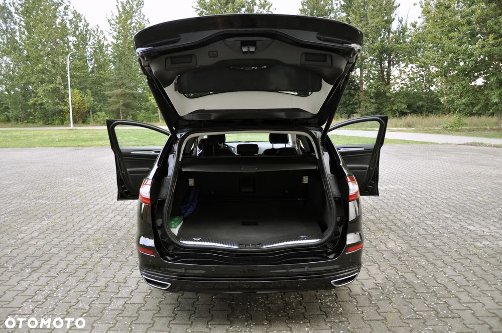 Ford Mondeo 2.0 TDCi Titanium PowerShift - 29
