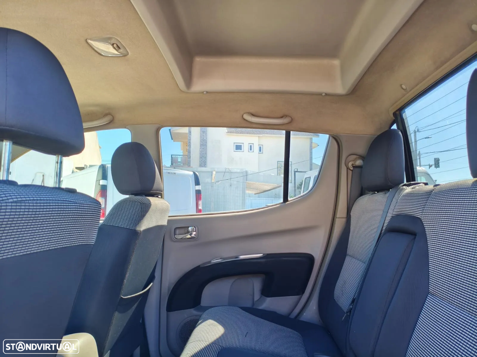 Mitsubishi L 200 4X4 LONGA - 19