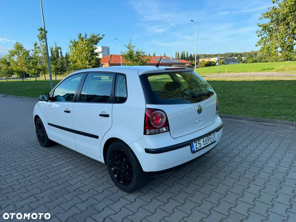 Volkswagen Polo - 5