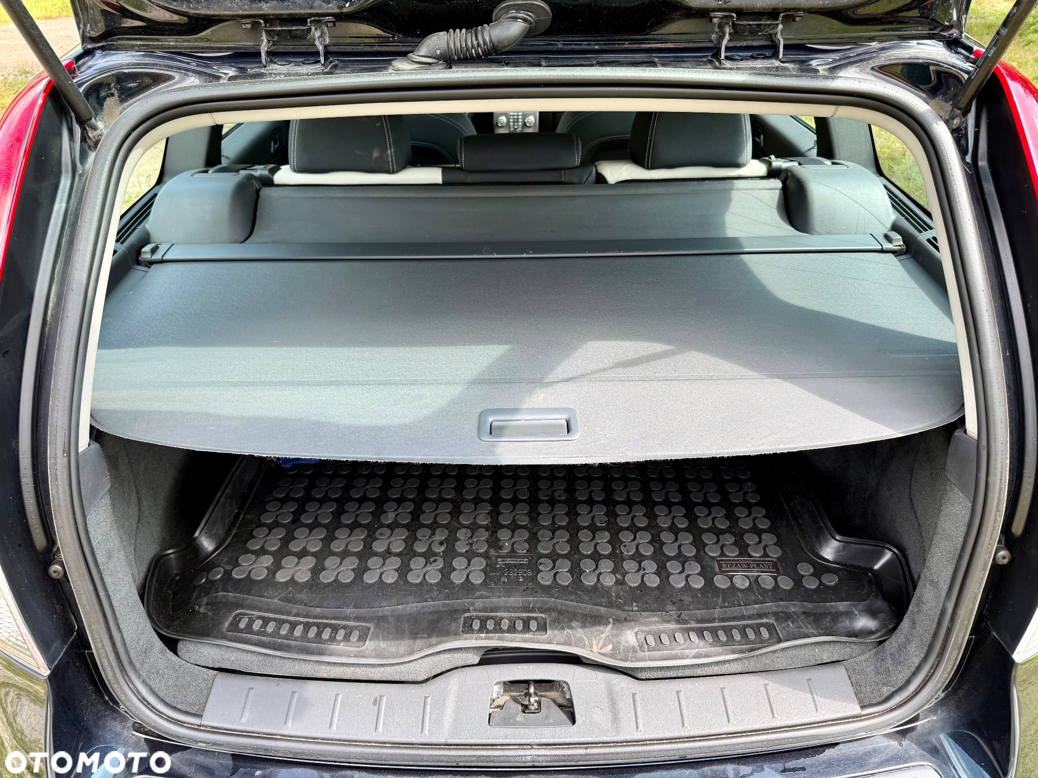 Volvo V50 D5 R-Design Summum - 12