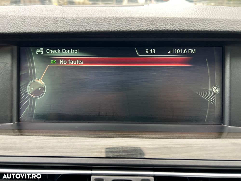 BMW Seria 5 520d Luxury Line - 17