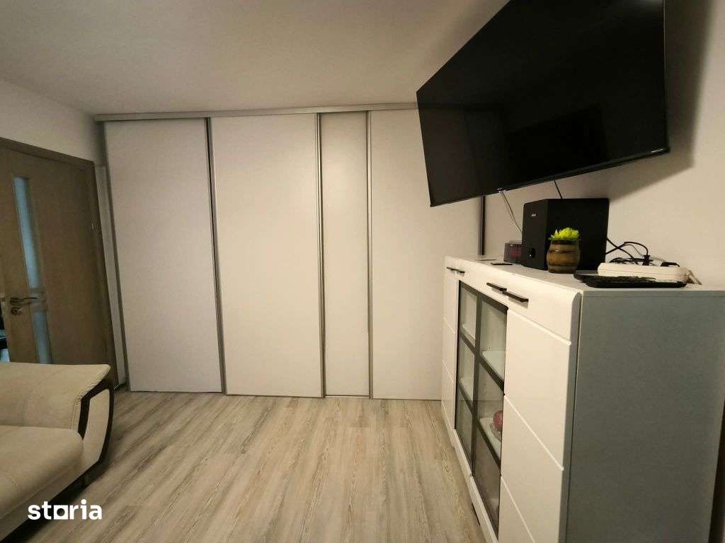 Apartament RENOVAT 3 camere 65mp zona Str Muresului — fotografia 3