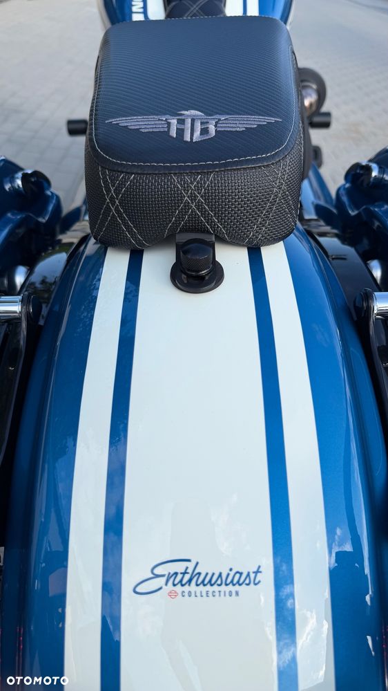 Harley-Davidson Touring Street Glide - 10