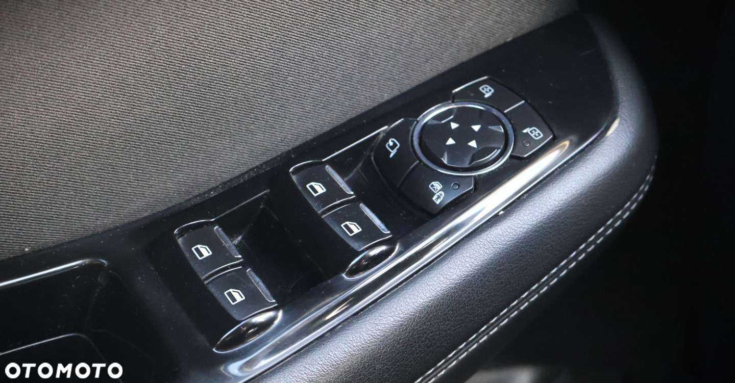 Ford Galaxy - 24
