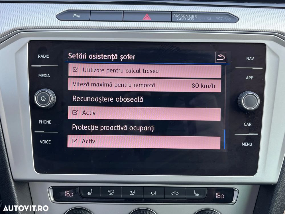 Volkswagen Passat - 31