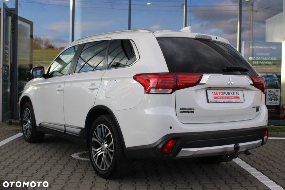 Mitsubishi Outlander - 6
