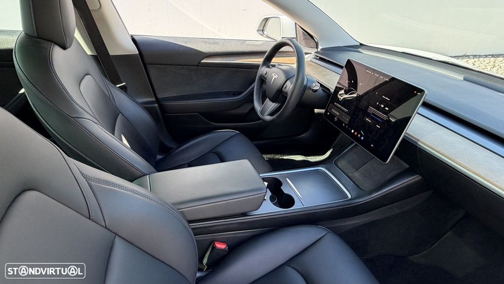 Tesla Model 3 Long-Range RWD - 13