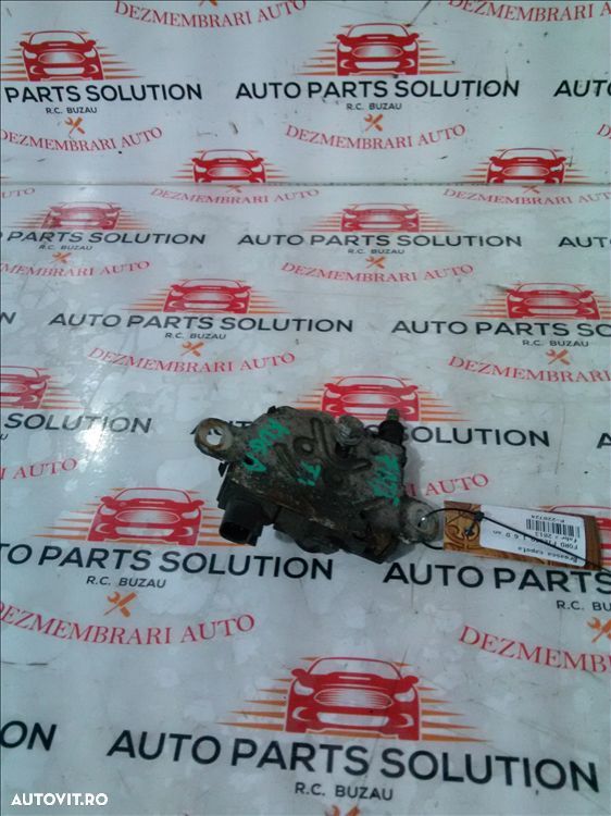 broasca capota ford fiesta 1.6 d an fabr. 2013 - 1
