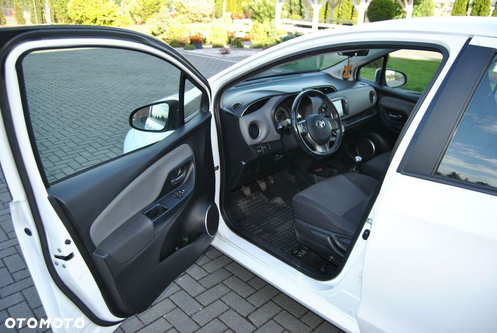 Toyota Yaris - 15