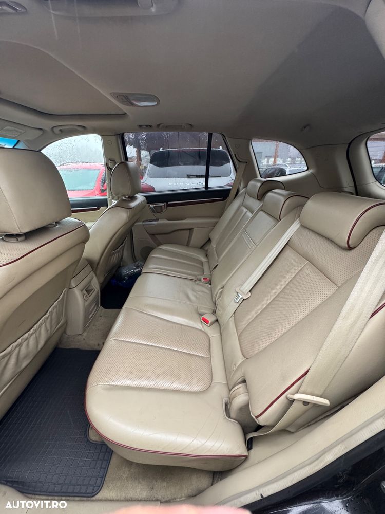 Hyundai Santa Fe 2.2 DSL VGT 5 SEATS 4WD AT FULL - 11