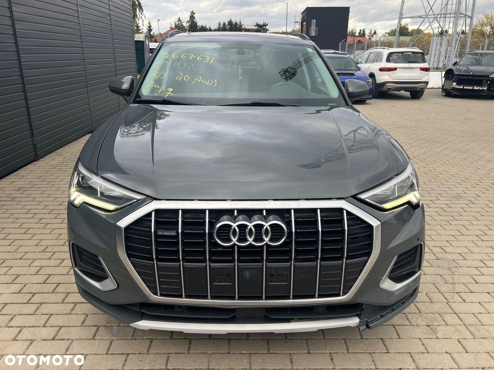 Audi Q3 2020 photo 2