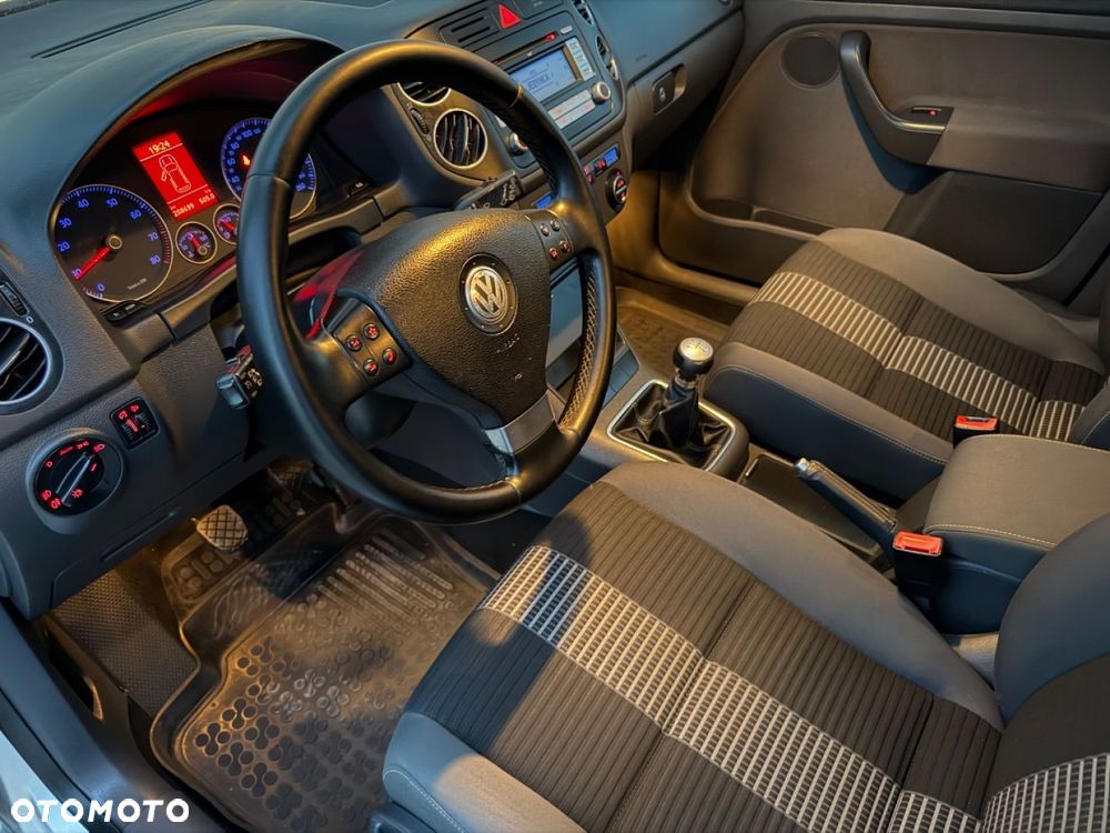 Volkswagen Golf Plus - 11