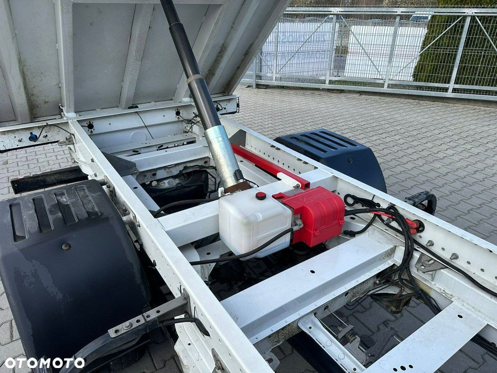 Mercedes-Benz Sprinter - 18