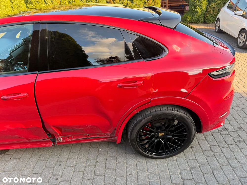 Porsche Cayenne GTS - 17