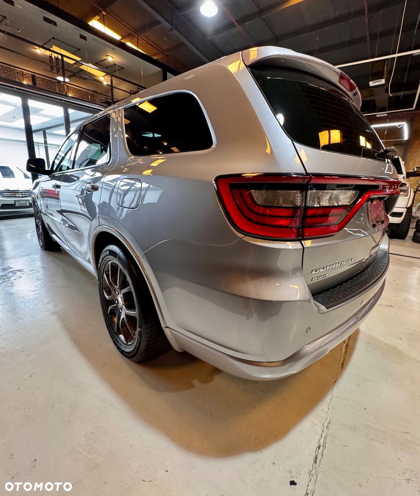 Dodge Durango - 10