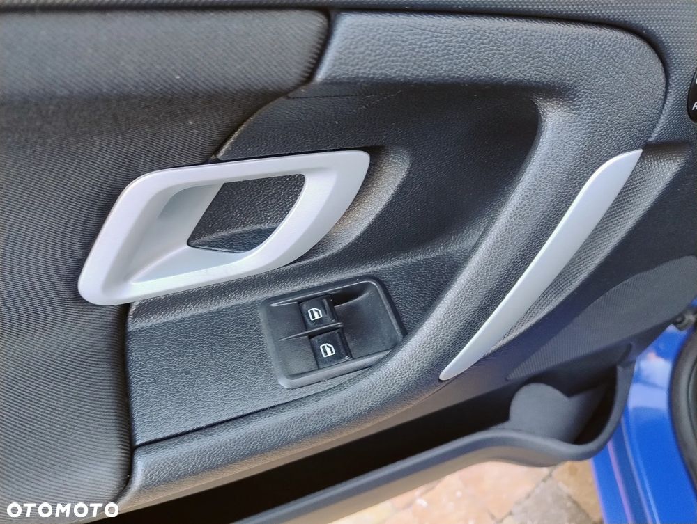 Skoda Fabia 1.6 16V Comfort - 8