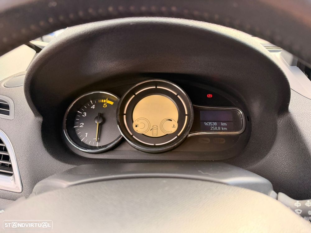 Renault Mégane Sport Tourer 1.5 dCi Limited - 31