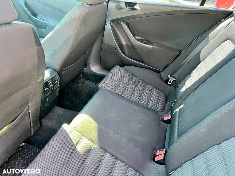 Volkswagen Passat 2.0 TDI Sportline - 6
