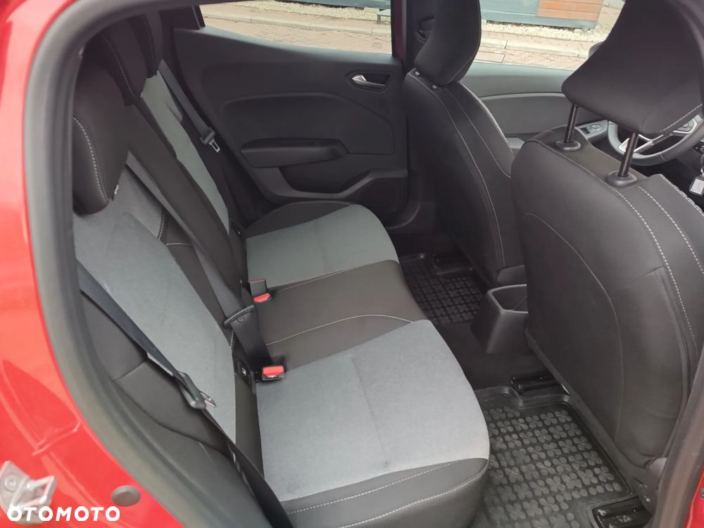 Renault Clio - 20