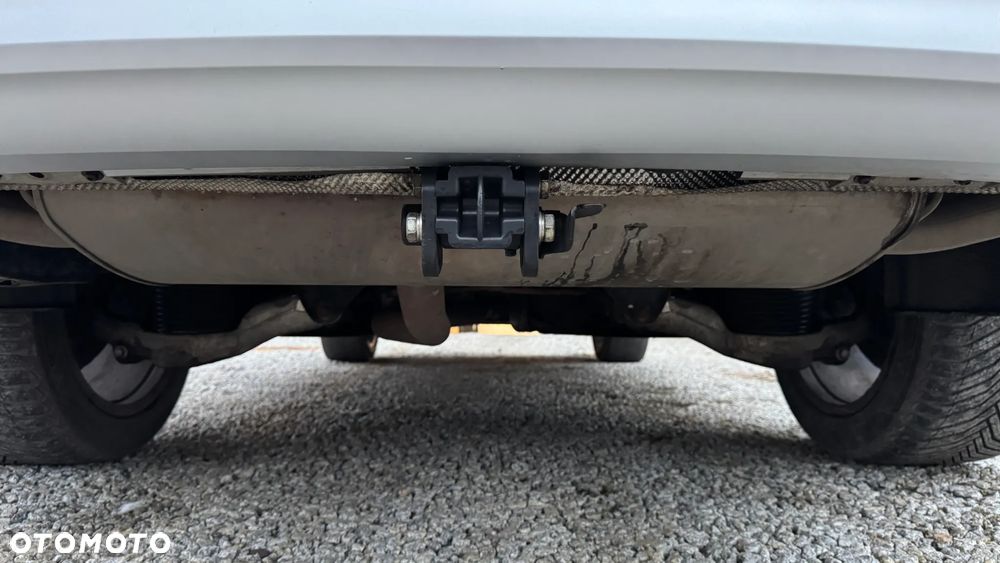 Volvo XC 90 D5 SCR AWD Inscription 7os - 26