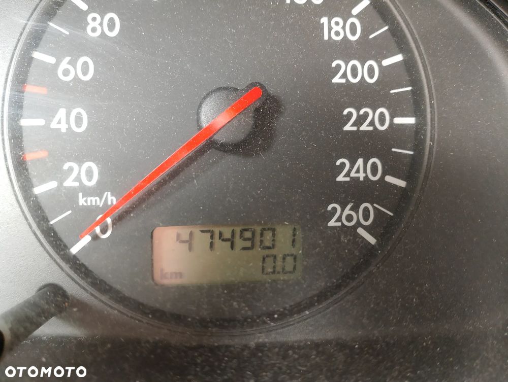 Volkswagen Passat 1.8T Comfortline - 11