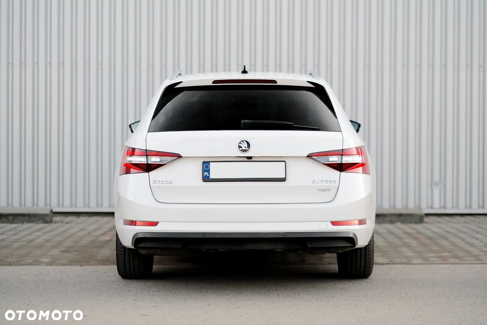 Skoda Superb 2.0 TDI DSG L&K - 15