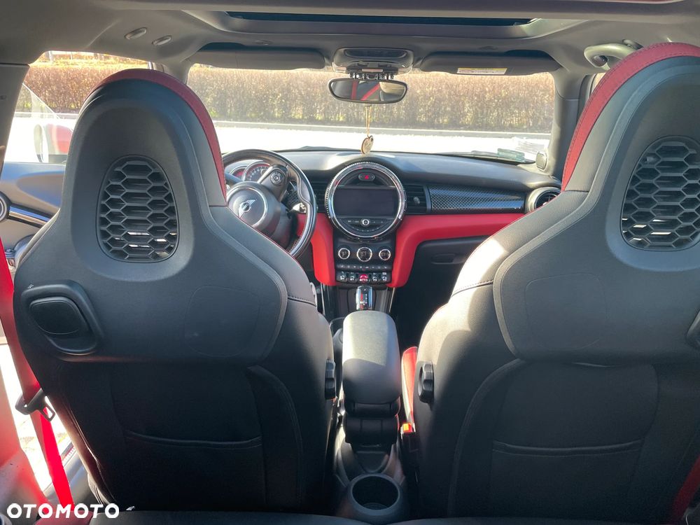 MINI John Cooper Works - 18