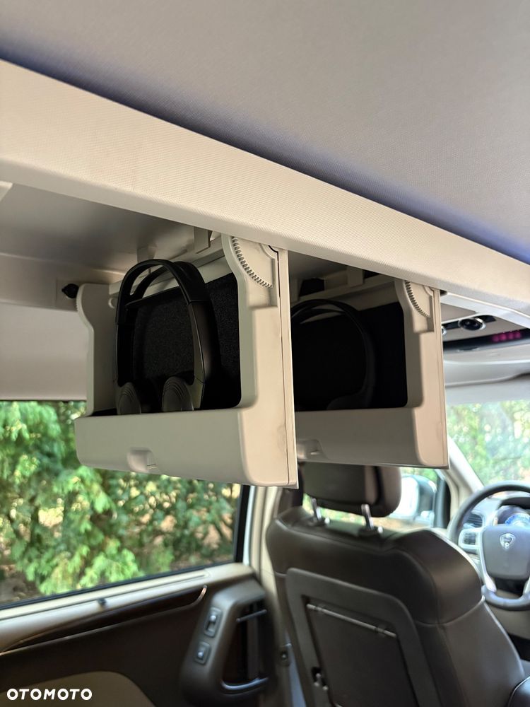 Lancia Voyager 3.6 Platinum - 22