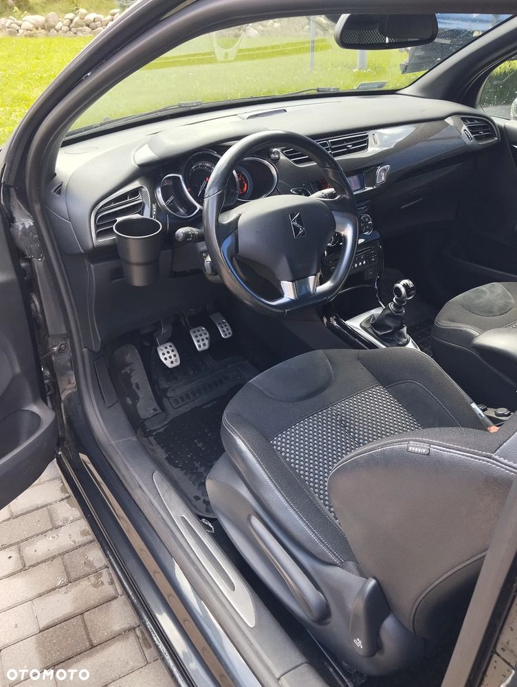 Citroën DS3 1.6 THP SportChic - 5