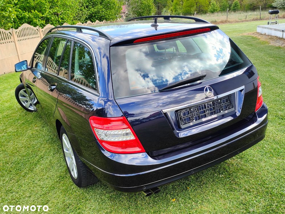 Mercedes-Benz Klasa C 200 CDI DPF (BlueEFFICIENCY) Avantgarde - 9