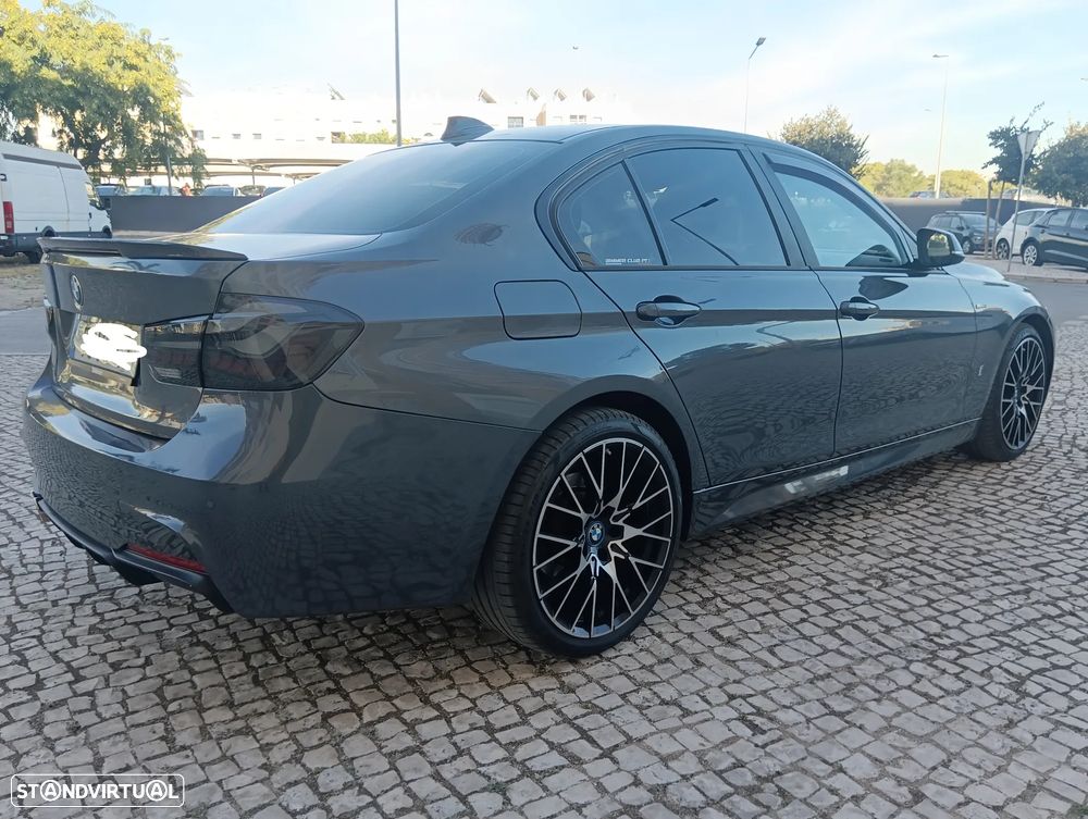 BMW 330 e iPerformance Pack M - 24