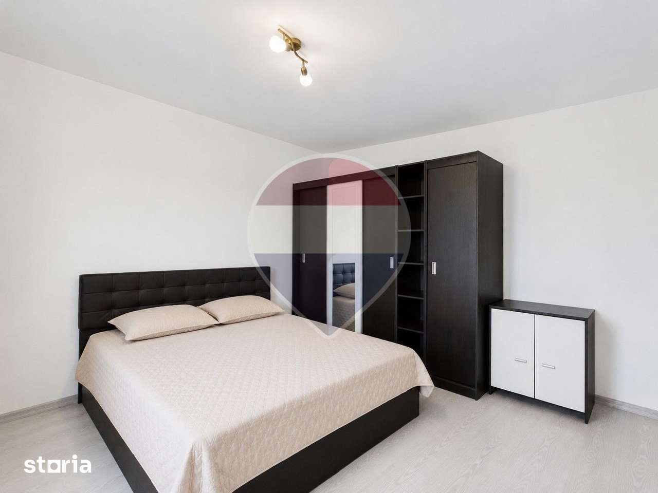 Casa cu 5 camere si magazin alimentar, functional, teren 1715 mp - Imagine principală: 3/20