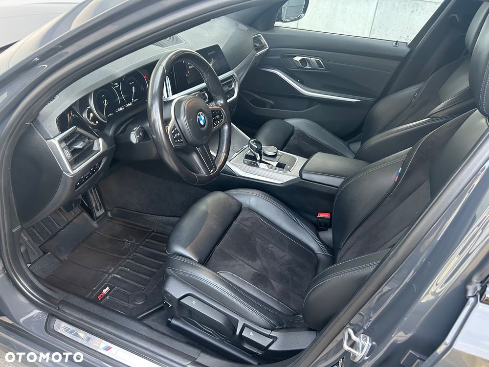 BMW Seria 3 318d M Sport - 17