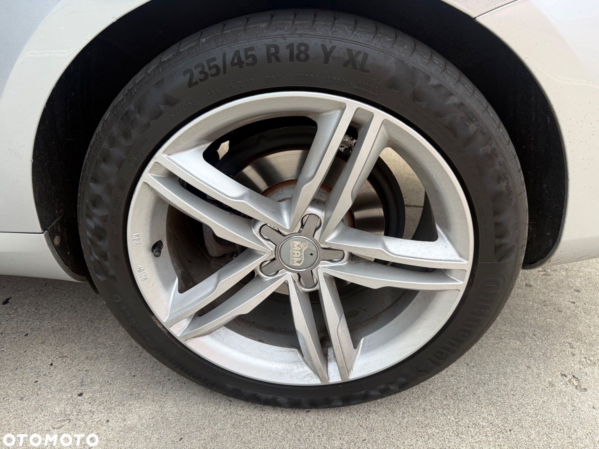 Volkswagen Passat Variant 1.6 TDI BlueMotion Technology R-Line - 8