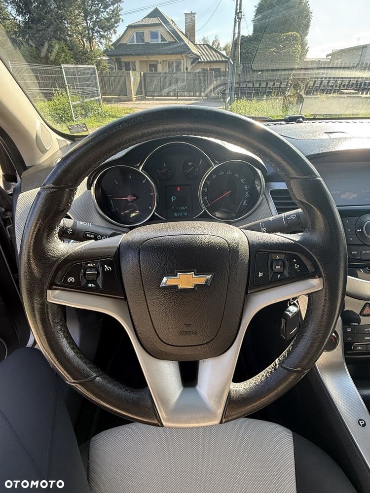 Chevrolet Cruze - 8