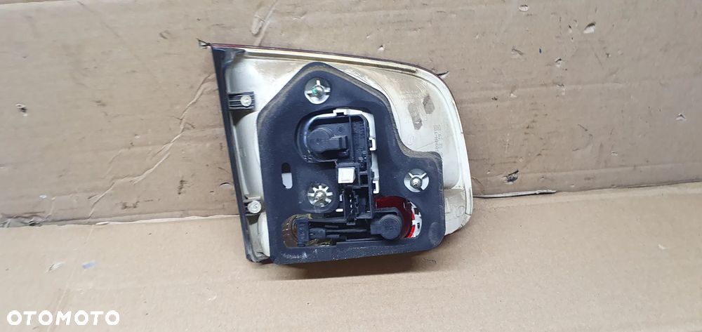 Lampa prawy tył tylna prawa w klapę VW Touareg 7L 7L6945094H - 5