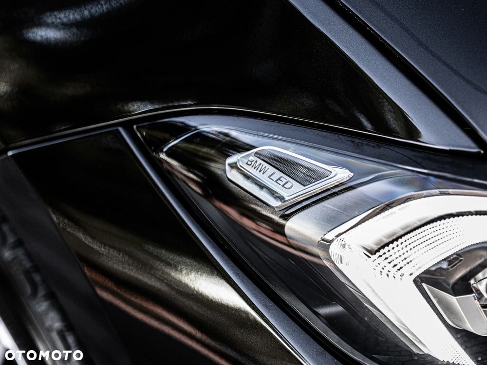 BMW Seria 3 330i xDrive M Sport - 20