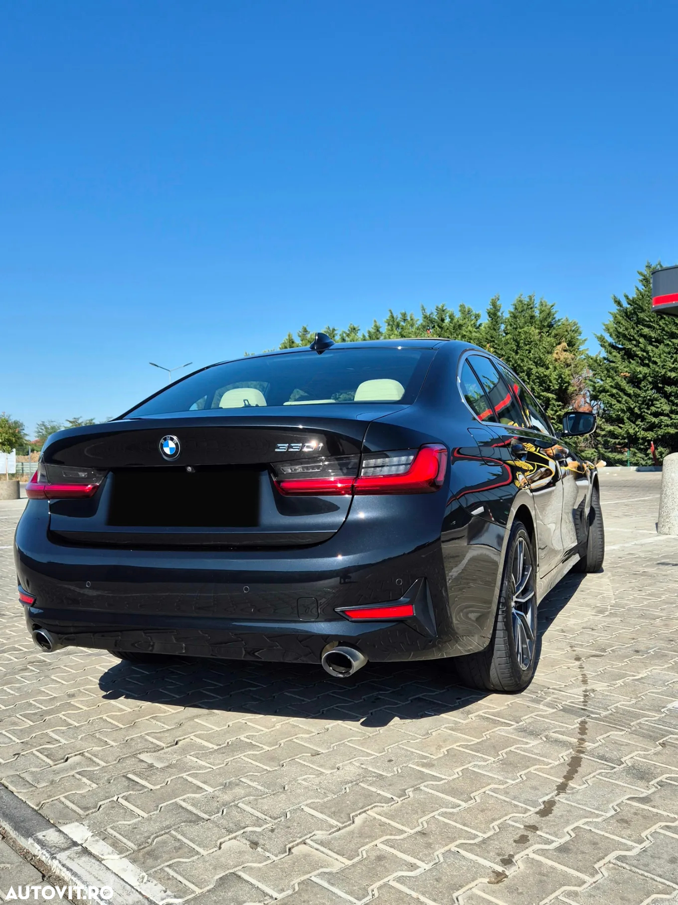 BMW Seria 3 330i AT Sport Line - 31