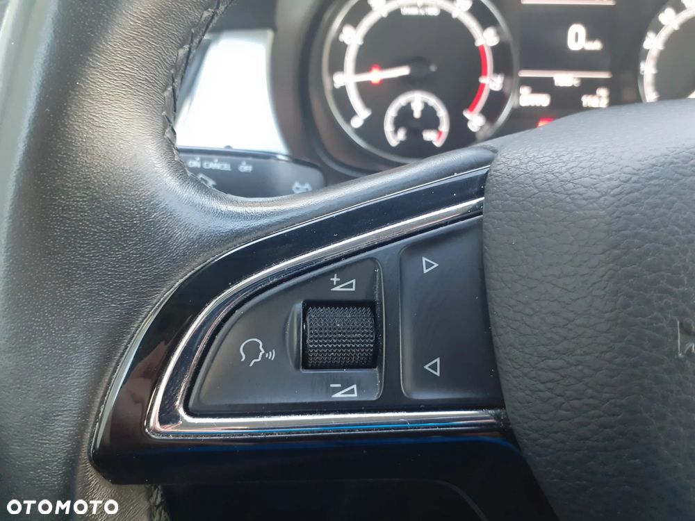 Skoda Fabia 1.0 Ambition - 10