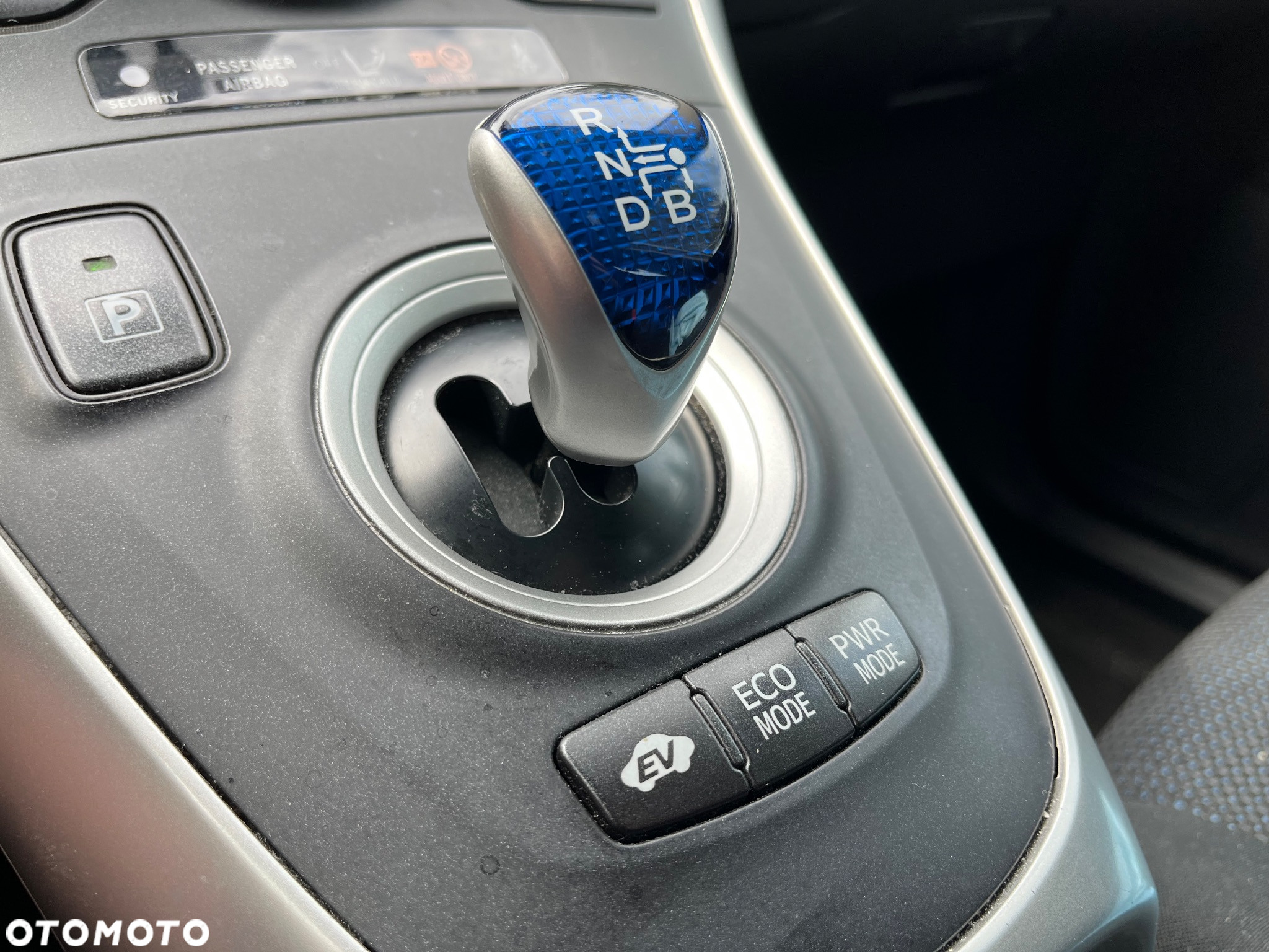 Toyota Auris 1.8 HSD Prestige - 21