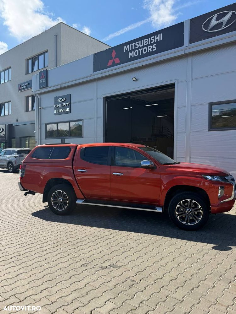 Mitsubishi L200 Double Cab 2.2 DI-D M/T Intense - 9