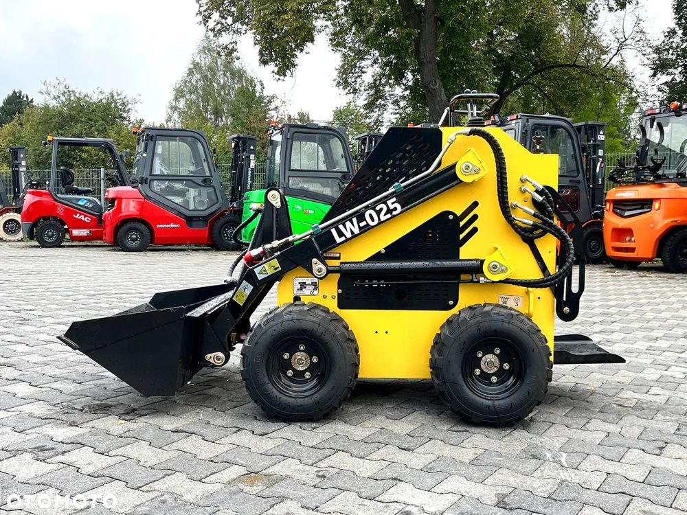 Inny Skid steer LW-025 miniładowarka kołowa 250 kg jak Bobcat - 3