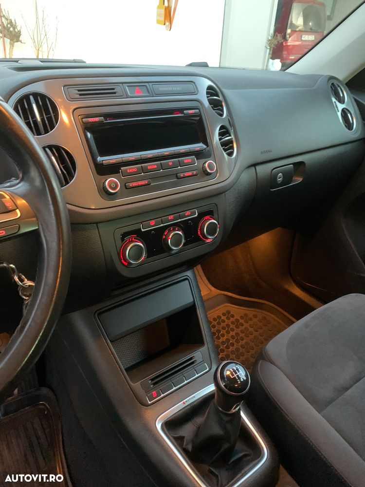 Volkswagen Tiguan 2.0 TDI DPF 4Motion Team - 14