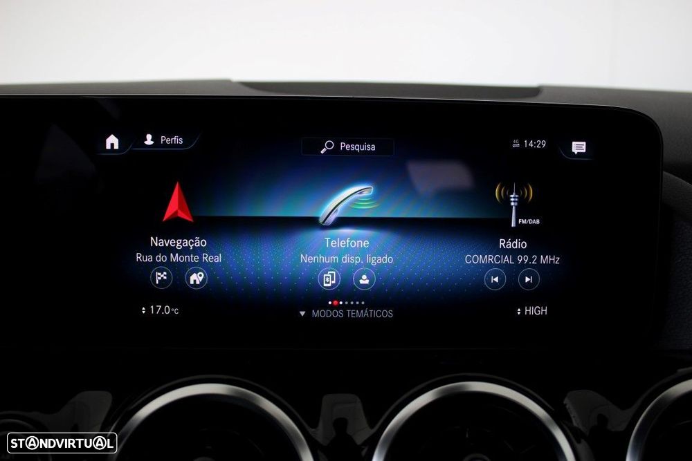 Mercedes-Benz GLA 180 d AMG Line - 33