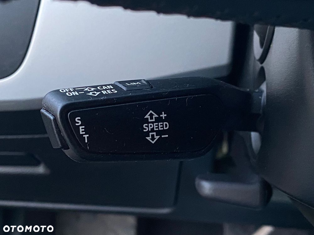 Audi A4 Limousine 40 TFSI S tronic advanced - 26