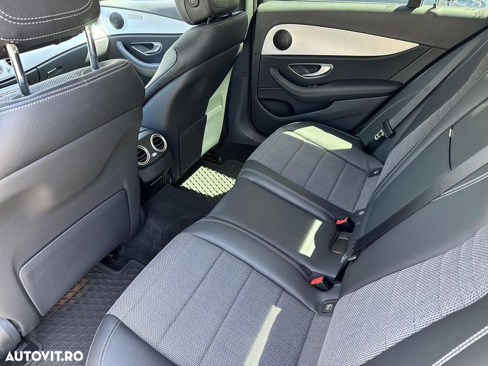 Mercedes-Benz E 300 d 4MATIC 9G-TRONIC - 13