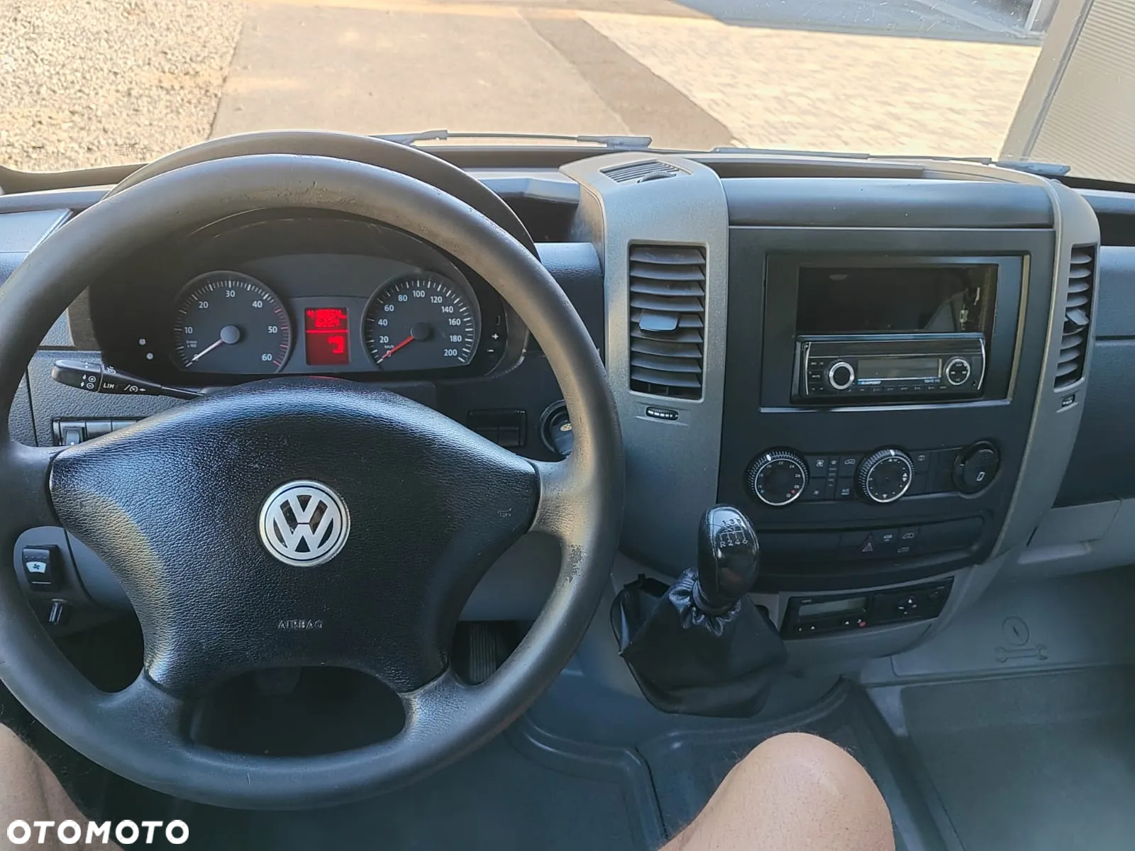 Volkswagen Crafter - 10