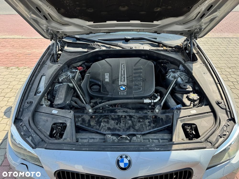 BMW Seria 5 530d xDrive - 11